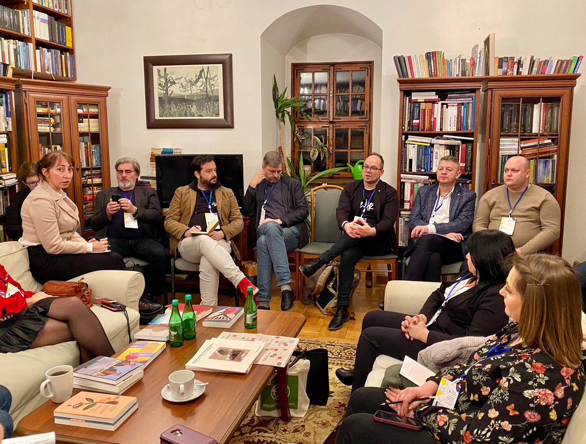 UA_Communities's tweet photo. As for the agreements, they encompass joint work on solving water supply problems, the development of local fire departments and police stations, support of beekeeping, development of sports, and cultural exchange. https://t.co/Q26tCzS83A