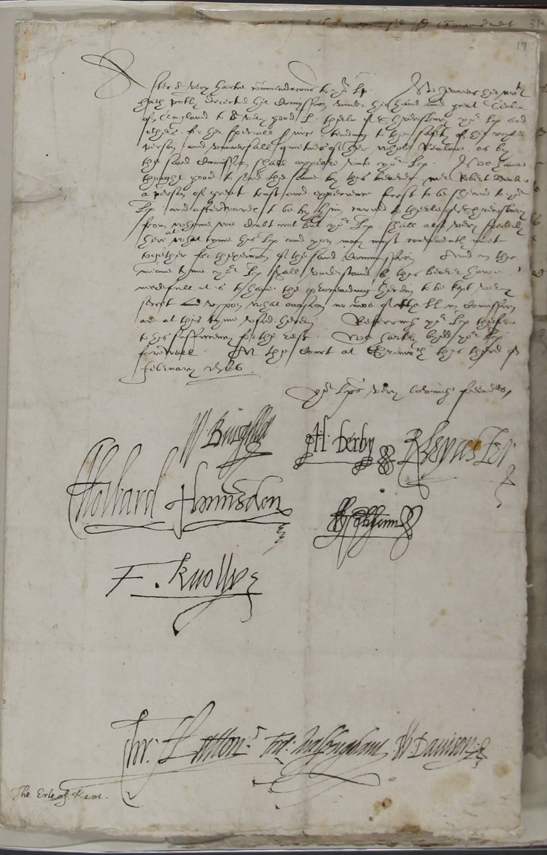 #otd in 1587 Mary, Queen of Scots was executed. This is the only surviving copy of the death warrant. [LPL MS4769 f.1]. Also shown is the Privy Council letter ordering the warrant to be executed [LPL MS4267 f.19r] #MaryQueenofScots