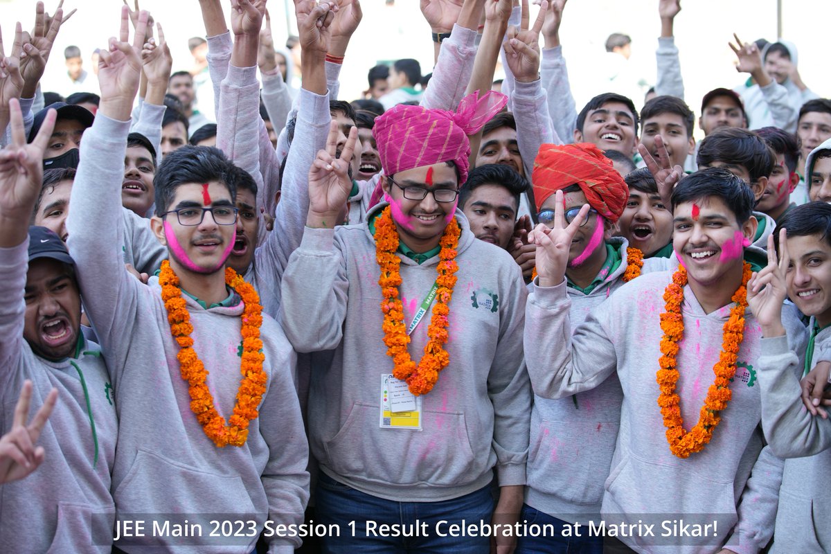 MatrixSikar's tweet photo. 🎊Victory Celebration at #MatrixSikar! For a winning #JEEMain2023Session1Result:
💯 A 100 percentiler, All India Joint Topper from Matrix Sikar! 
✌️ 99.00%ile and above – 60 students (Highest in Sikar)
😎 3 out of Top-4 students from Sikar are from Matrix! 

#JEEresultcelebration https://t.co/ZwS3jBPXRk