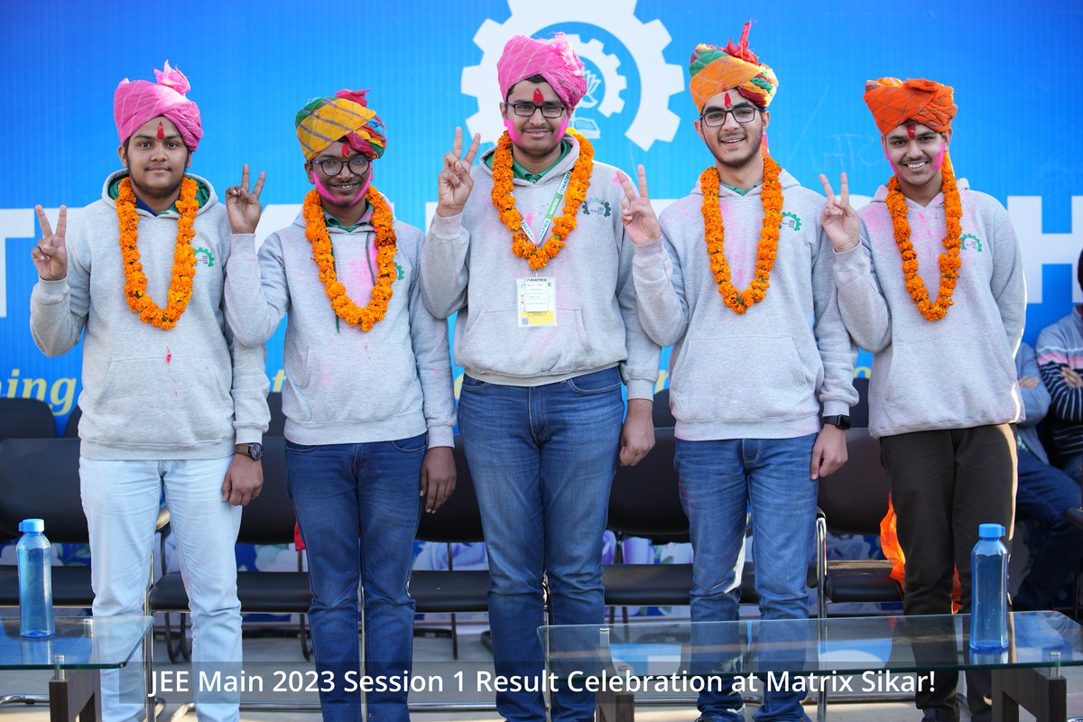 MatrixSikar's tweet photo. 🎊Victory Celebration at #MatrixSikar! For a winning #JEEMain2023Session1Result:
💯 A 100 percentiler, All India Joint Topper from Matrix Sikar! 
✌️ 99.00%ile and above – 60 students (Highest in Sikar)
😎 3 out of Top-4 students from Sikar are from Matrix! 

#JEEresultcelebration https://t.co/ZwS3jBPXRk