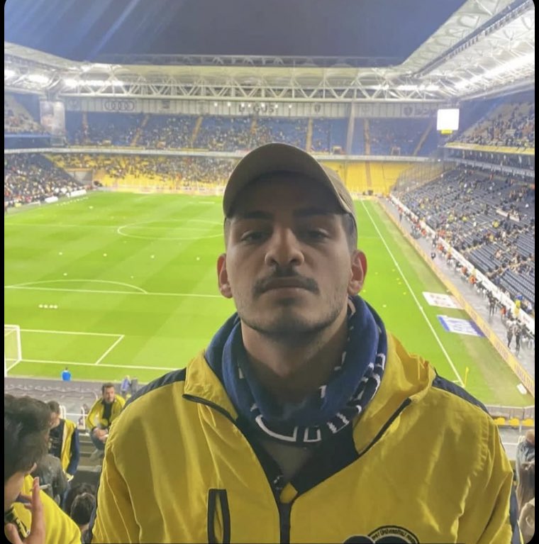 Ali Ayaşan (@aliayasann) on Twitter photo MERTCAN KARDEŞİMİZİN CANLI OLDUĞU HABERİNİ ALDIK.ENKAZ ALTINDAKİ HAMİS MERTCAN GÜLERİN BİRİNİ TELEFONLA ARADIĞINI ÖĞRENDİK.ENKAZ ALTINDA ÇOK ACİL VİNÇ LAZIM BÖLGEYE.
Akevler Mahallesi 432 sokak Torunlar apartmanı no 51 Bedii Sabuncu Ortaokulu Yanı<a href="/OguzhanUgur/">Oğuzhan Uğur</a> <a href="/haluklevent/">Haluk Levent ( Ahbap Ekibi )</a> #deprem MERTCAN KARDEŞİMİZİN CANLI OLDUĞU HABERİNİ ALDIK.ENKAZ ALTINDAKİ HAMİS MERTCAN GÜLERİN BİRİNİ TELEFONLA ARADIĞINI ÖĞRENDİK.ENKAZ ALTINDA ÇOK ACİL VİNÇ LAZIM BÖLGEYE.
Akevler Mahallesi 432 sokak Torunlar apartmanı no 51 Bedii Sabuncu Ortaokulu Yanı<a href="/OguzhanUgur/">Oğuzhan Uğur</a> <a href="/haluklevent/">Haluk Levent ( Ahbap Ekibi )</a> #deprem