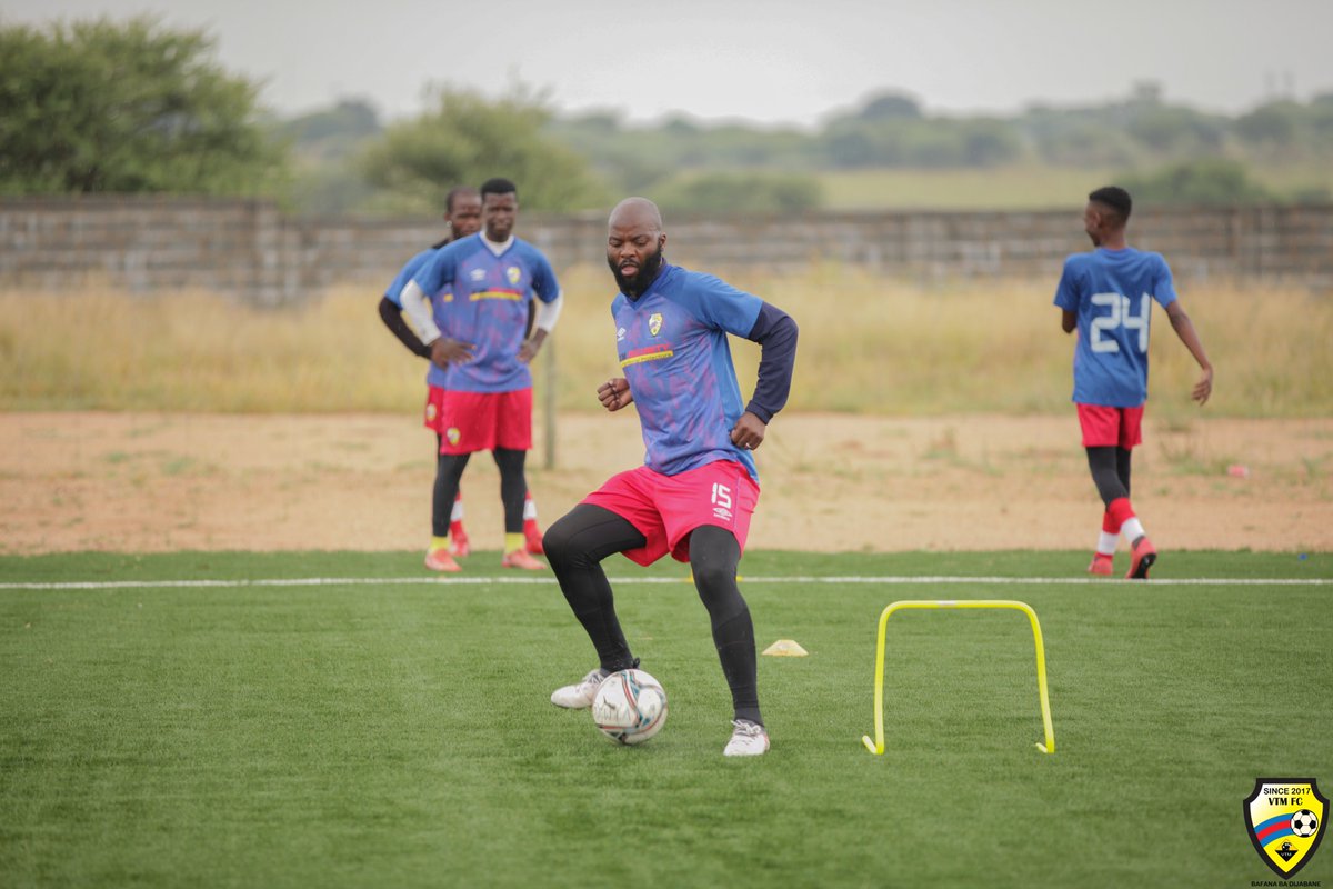 vtmfc1's tweet photo. Midweek training. https://t.co/78zx9AAPvB