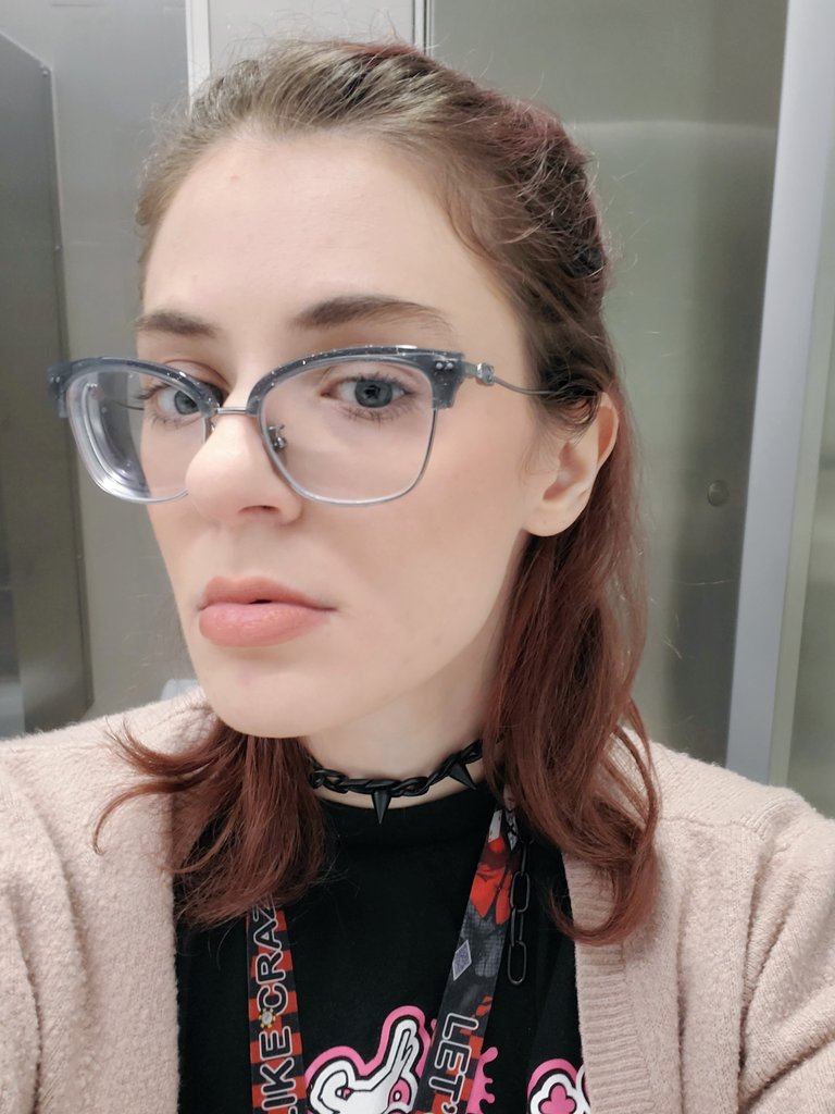 V. Chaos 📚☕️ fujoshi protector 👊 on Twitter "Happy hump day from me