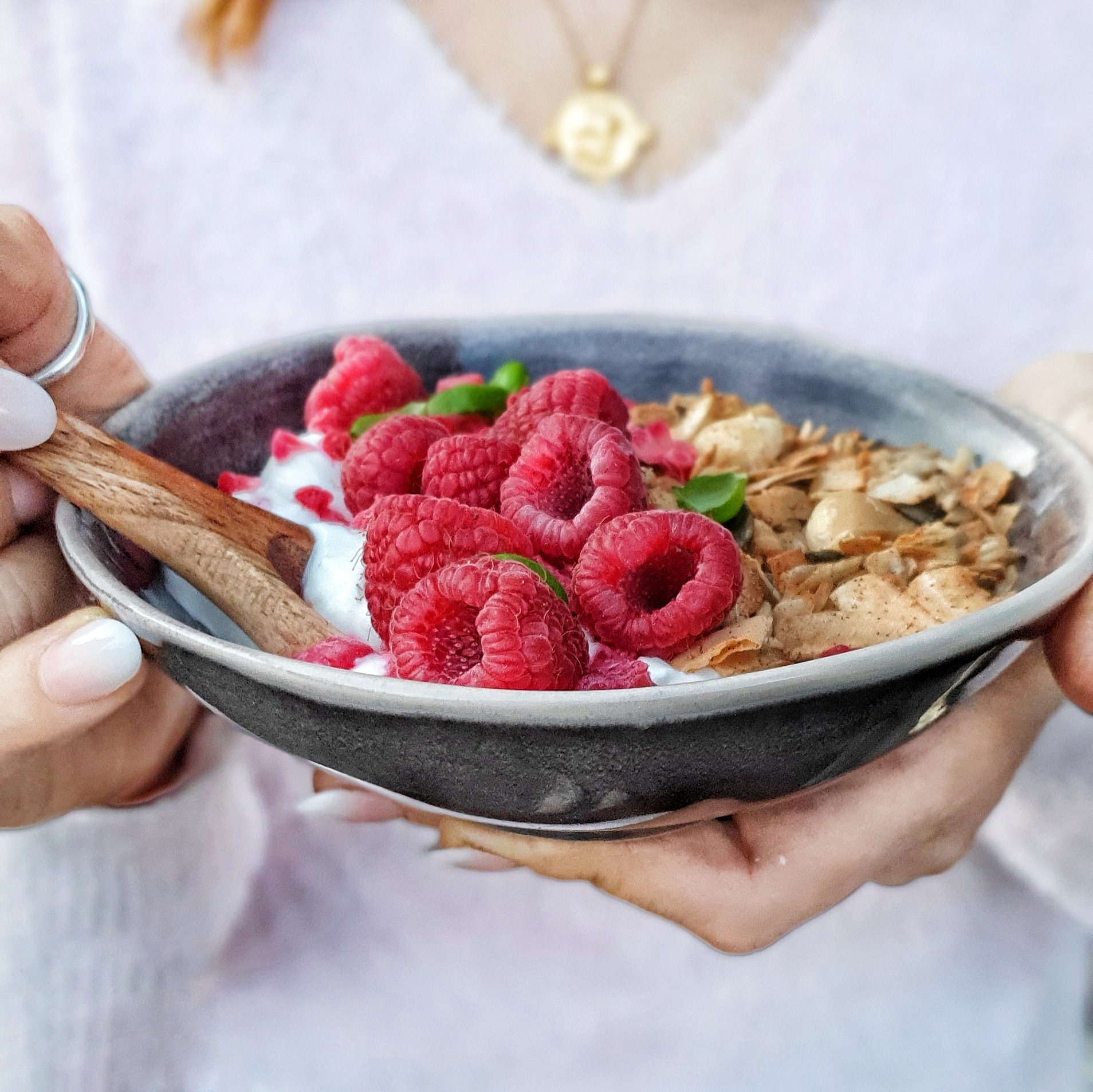 Maria Lucia Bakes on Twitter "Macadamia & Coconut Keto Granola with