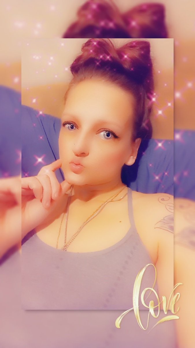 LilRedHead94000's tweet photo. Happy Hump Day https://t.co/WpD8kR423V
