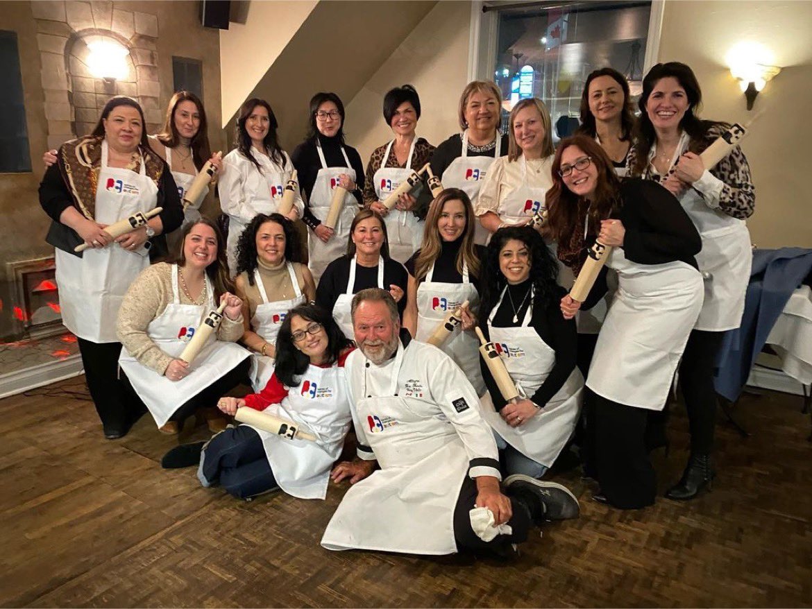 wavesofchanges1's tweet image. A Night Dedicated To Autism 
Our hearts are full and so are our tummies. Thank you Chef Tony from Allegro Fine Foods for hosting a  wonderful evening surrounded by lovely company enjoying delicious food, wine and incredible entertainment! 

#cookingforacause #wavesofchanges1