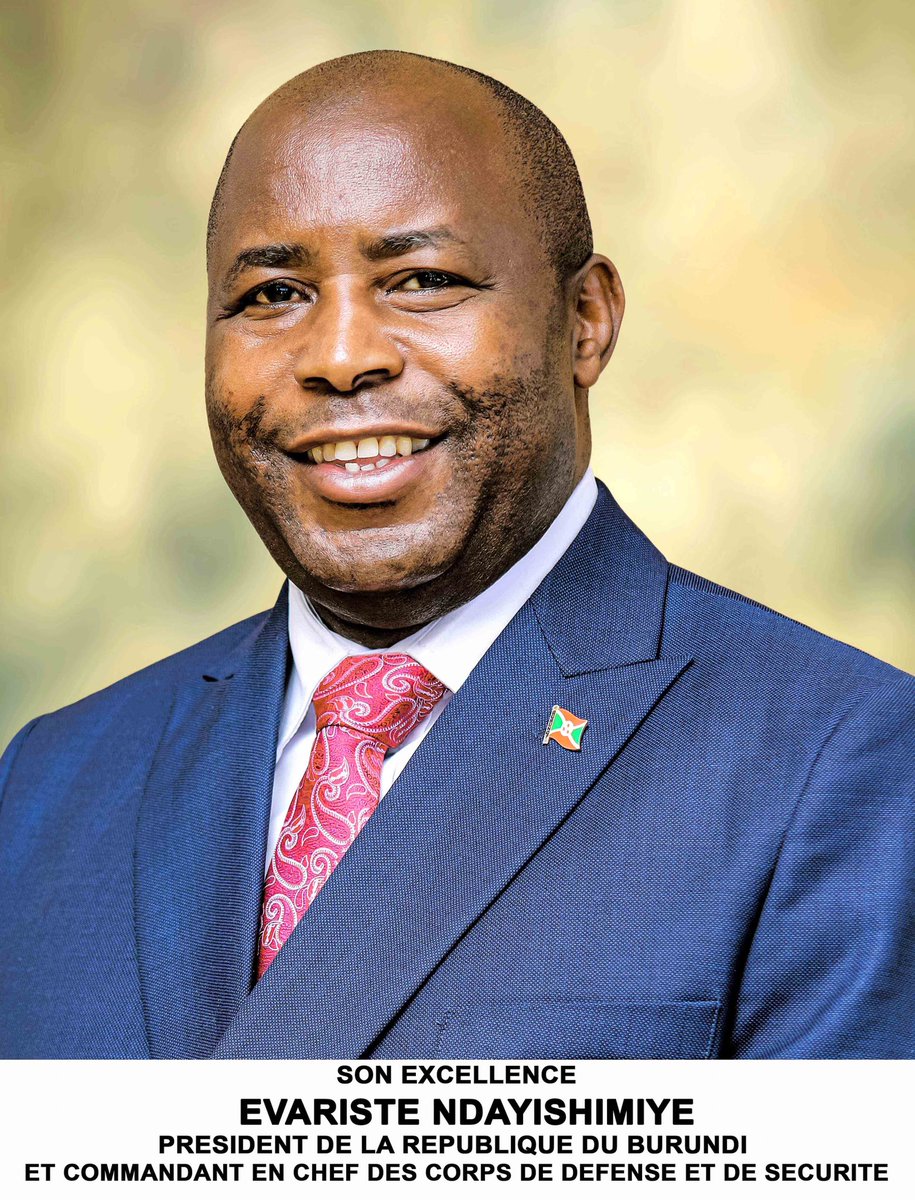 NtareHouse's tweet photo. Le Chef de l’Etat burundais et Président en exercice de @jumuiya SE Evariste #Ndayishimiye vient d’avoir un entretien téléphonique avec SE @EmmanuelMacron. Ils ont échangé sur des sujets d’intérêts communs bilatéraux et régionaux, dont la situation sécuritaire à l’Est de la RDC. https://t.co/qFR53lelE0