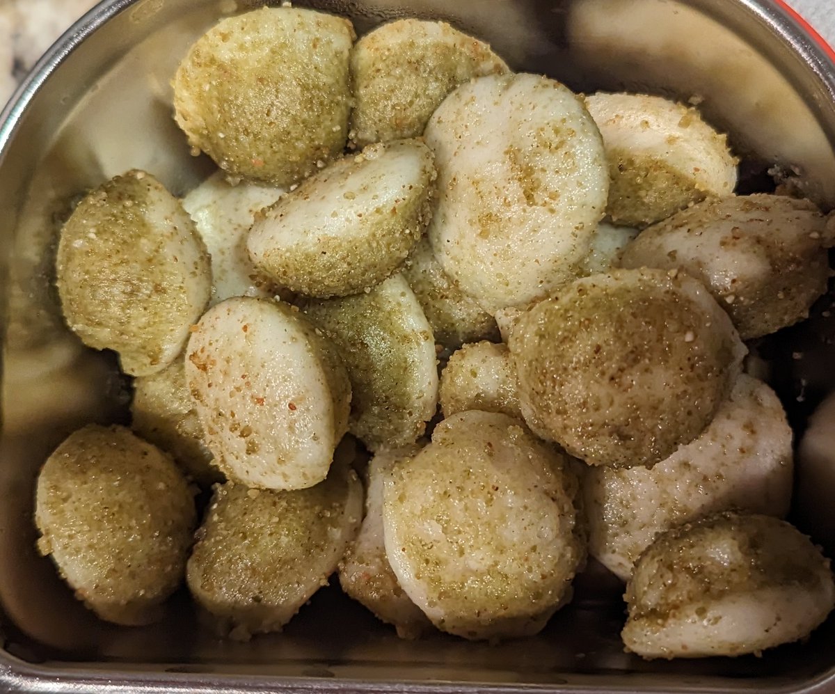 swathee_krishna's tweet photo. Idli with podi is also a good combo.. But I like it specifically with small idlis..☺️
#lunchboxoption https://t.co/QCGyS2IEvZ