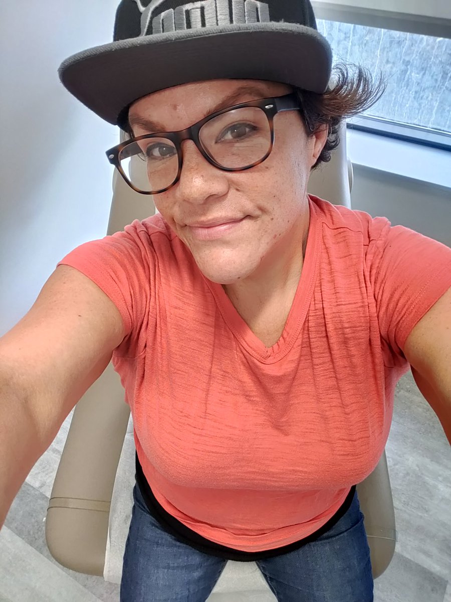 erinrush2323's tweet photo. Went to the doctor and everything is good!!! What happens in Vegas doesn't always stay in Vegas!!! LoL #Milf #erinrush2323 #StillGotIt #GoodMorningOrGoodNight #LittleRockArkansas https://t.co/t3f4cz1hNK