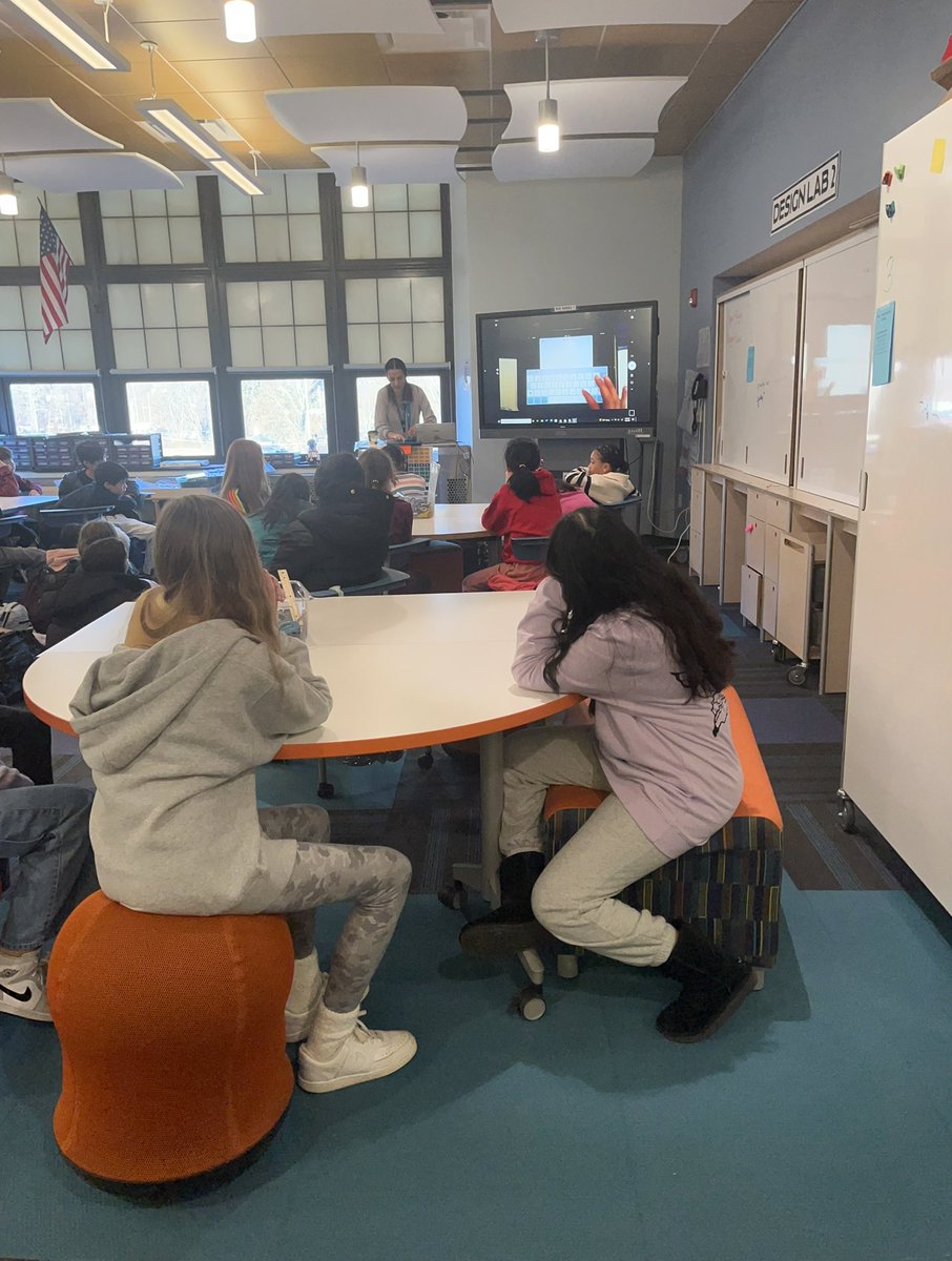 @STEAMwithSasso @MlleDell @geoffcurtis @jennkthompson 2 classes, 2 grades, and 2 languages come together to use stop motion to express themselves in the target language. #SpanishLearners #FrenchLearners #REBellTone #WeAreChappaqua