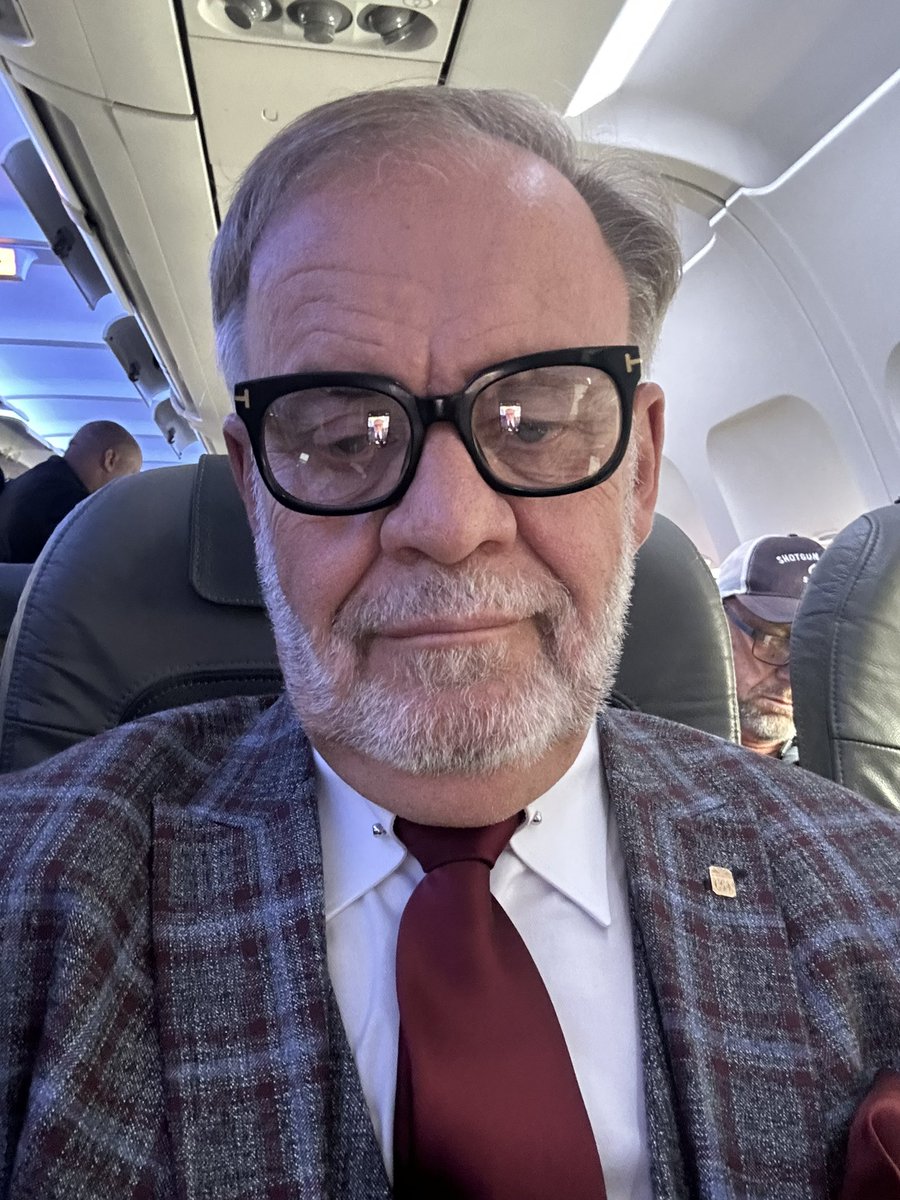 niehaus_carl's tweet photo. On my way to Durban to meet with Board members of #RETMO, and other meetings with religious leaders and supporters in preparation for the upcoming launch of RETMO. https://t.co/xUffxDba3z