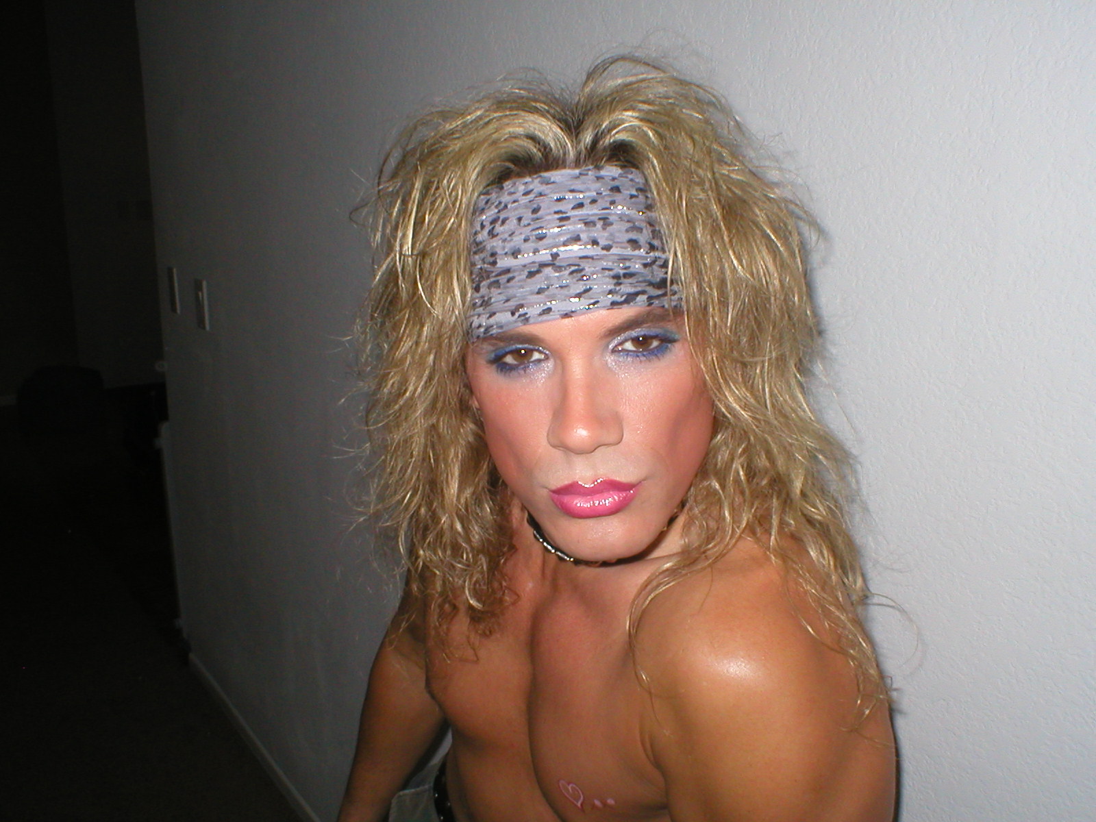Happy birthday vince neil this isn\t a picture of you but you sure wish you looked this good! 
