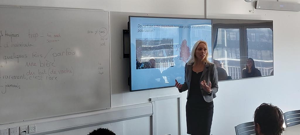 Delighted to have Professor <a href="/sarahobolt/">Sara Hobolt</a> (<a href="/LSEnews/">LSE</a>) on campus @rhulpirp Royal Holloway University of London🇬🇧 today!

She is here for our 🇷🇴🏴󠁧󠁢󠁳󠁣󠁴󠁿🇳🇱🇮🇳🇺🇸🇮🇹🇿🇦 ERC (<a href="/ERC_Research/">European Research Council (ERC)</a>) Consolidator Grant project 🇪🇺.

Sara also delivers a talk entitled "The Polarizing Effect of Echo Chambers".