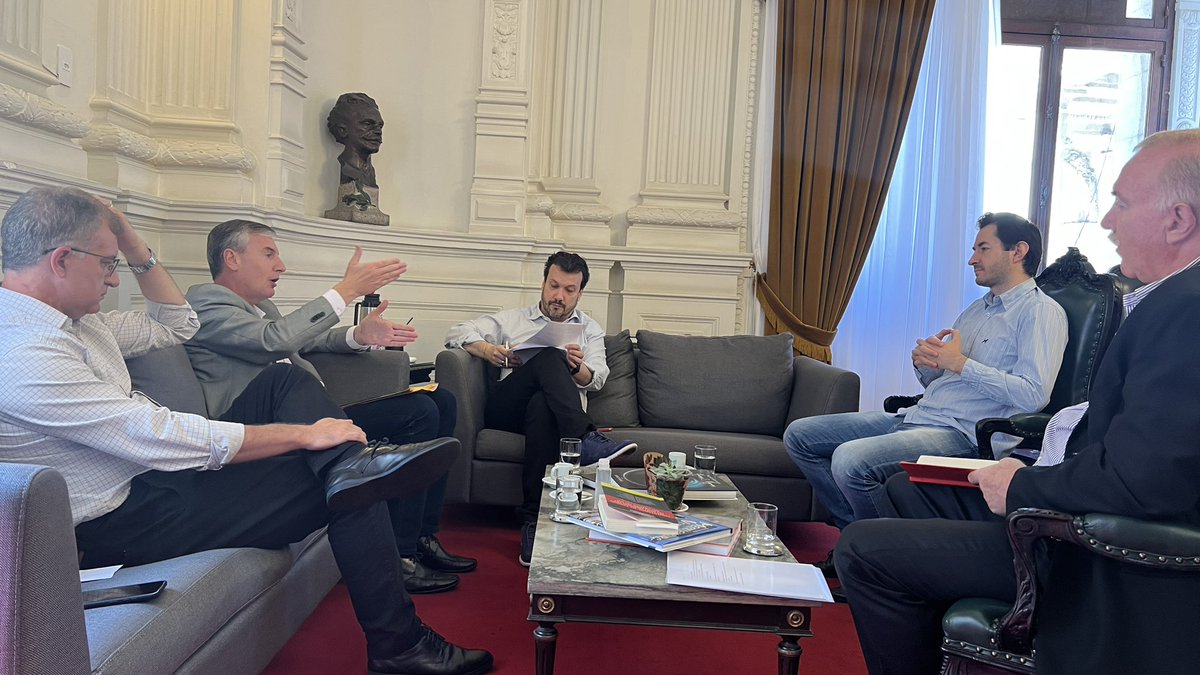 Dia de reuniões importantes para a região das Missões na Agricultura e Casa Civil, em parceria com o prefeito de Santo Ângelo, Jacques Barbosa.