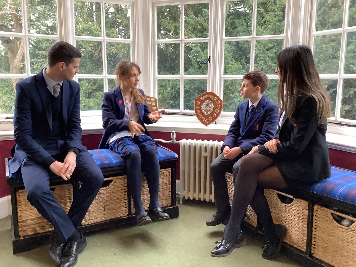 EwellCastleUK's tweet photo. Our Senior School Head Girl and Head Boy recently met up with their counterparts in our Preparatory School to find out how they and their classmates were getting on and to all share ideas and gain insights. #ewellcastlefamily #throughschool https://t.co/6CexURpeFv
