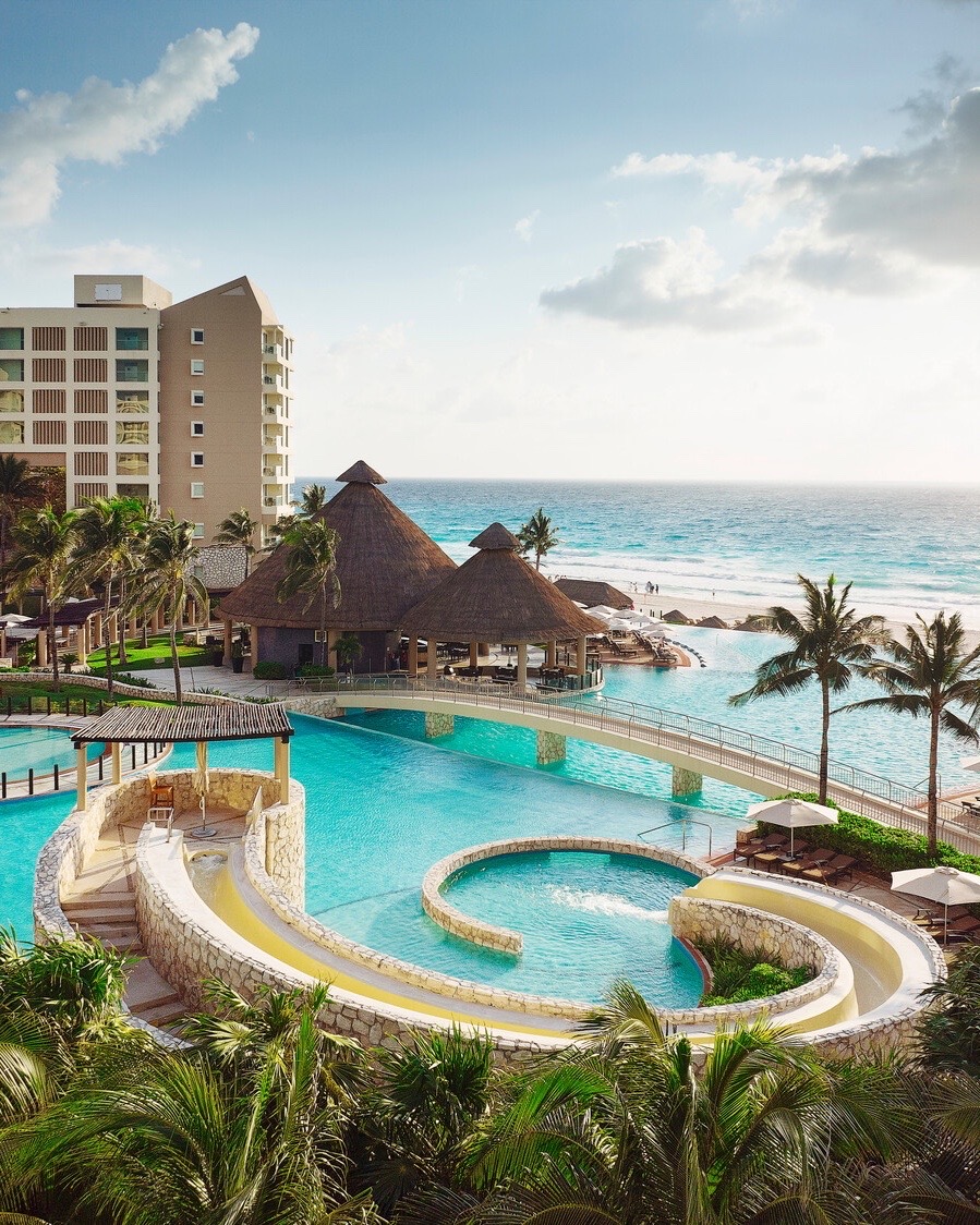 Westin Hotels (@westin) on Twitter photo Captivating from every angle, the views at <a href="/WestinLagunamar/">TheWestinLagunamar</a> are ✨ perfect ✨. #PlayWell Captivating from every angle, the views at <a href="/WestinLagunamar/">TheWestinLagunamar</a> are ✨ perfect ✨. #PlayWell
