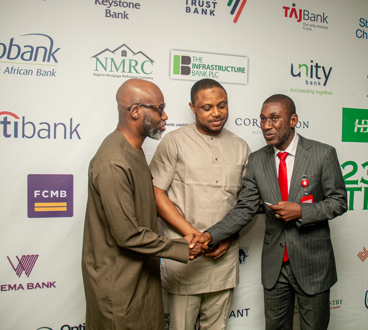 ACCOBINng's tweet photo. Experts rubbing minds. ACCOBIN Exco and EFCC Chair representatives. https://t.co/mmJy9JWQh2