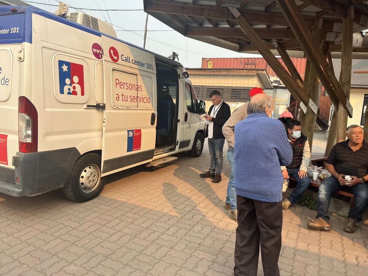 Ahora nuestra oficina móvil <a href="/ChileAtiende/">ChileAtiende Oficial</a>, ya instalada en el patio de la Municipalidad de Santa Juana ,<a href="/MuniSantaJuana/">Municipalidad de Santa Juana</a> para facilitar el acceso a trámites, entregar información y orientación sobre beneficios y servicios del Estado.