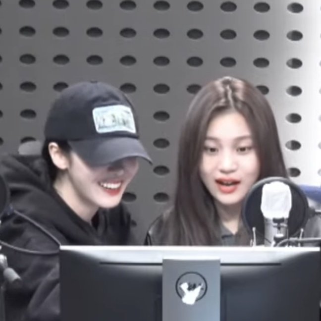 ccheoon's tweet image. 언니 표정 좀 잘 살펴바바 얘드라ㅋㅋㅋㅋㅋㅋㅋㅋㅋㅋㅋㅋ