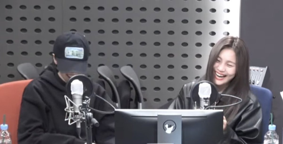 ccheoon's tweet image. 언니 표정 좀 잘 살펴바바 얘드라ㅋㅋㅋㅋㅋㅋㅋㅋㅋㅋㅋㅋ