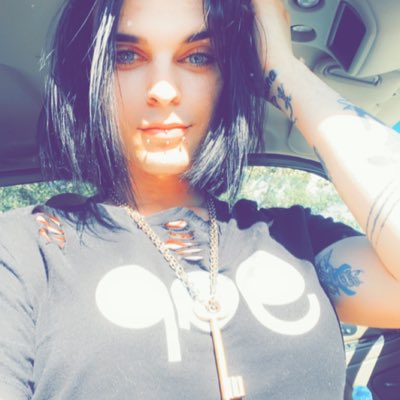 sicklikeme113's tweet photo. #NewProfilePic #INKED #inkedcovergirl #Inkedmagazine #inkedcovergirl2023 #inkedgirl #sundayvibes #grunge #emo #emogirl #SummerVibes https://t.co/bGvGpAE521