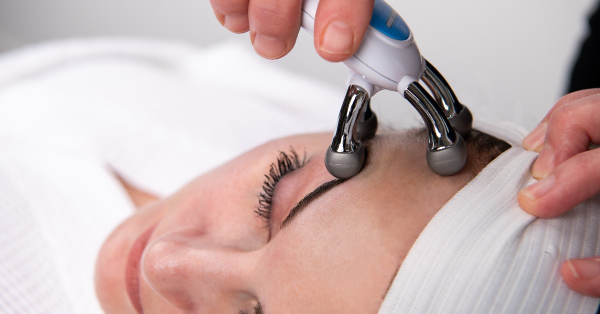 .<a href="/biotherapeutic/">Bio-Therapeutic</a> has introduced bt-sculpt, a new handheld device that aims to increase the accessibility of microcurrent facial toning to professionals and consumers: bit.ly/3DQxaMi  #biotherapeutic #microcurrent