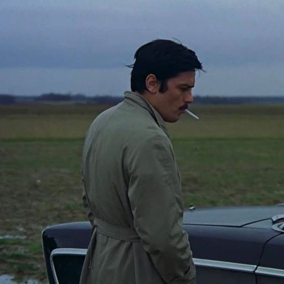 ScreenReview_'s tweet photo. Alain Delon en Le Cercle Rouge (1970) https://t.co/u1OHWt0FVb