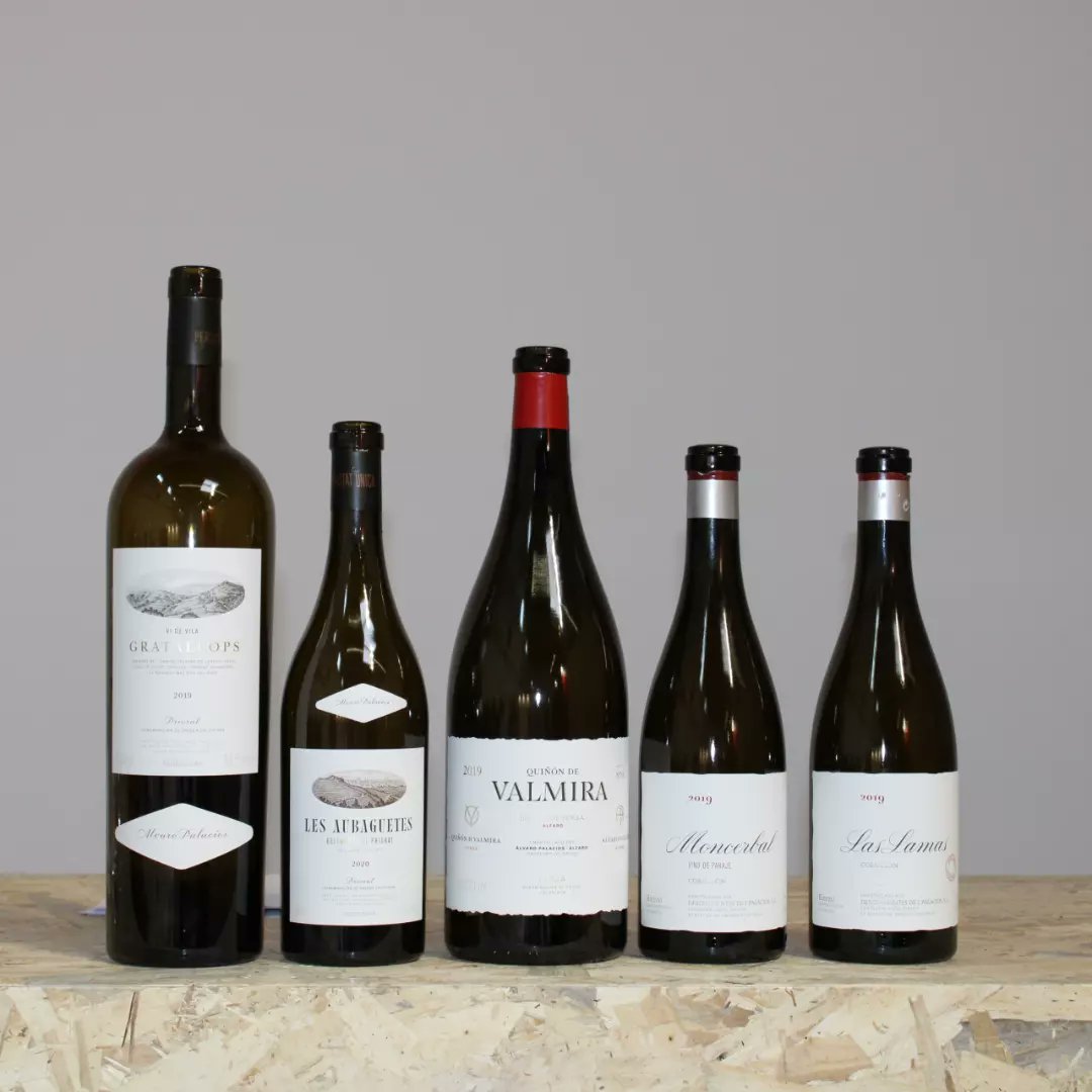 xivitor's tweet photo. “Tres tierras, infinitas realidades" Una clase maestra sobre la importancia del territorio y la identidad de un vino, explicada desde la sencillez por dos grandes: Álvaro y Ricardo Palacios. Una cata llena de conocimiento y emoción. 🙏🏻 @bcnwineweek #BarcelonaWineWeek #winelovers https://t.co/3wmziNfX6x