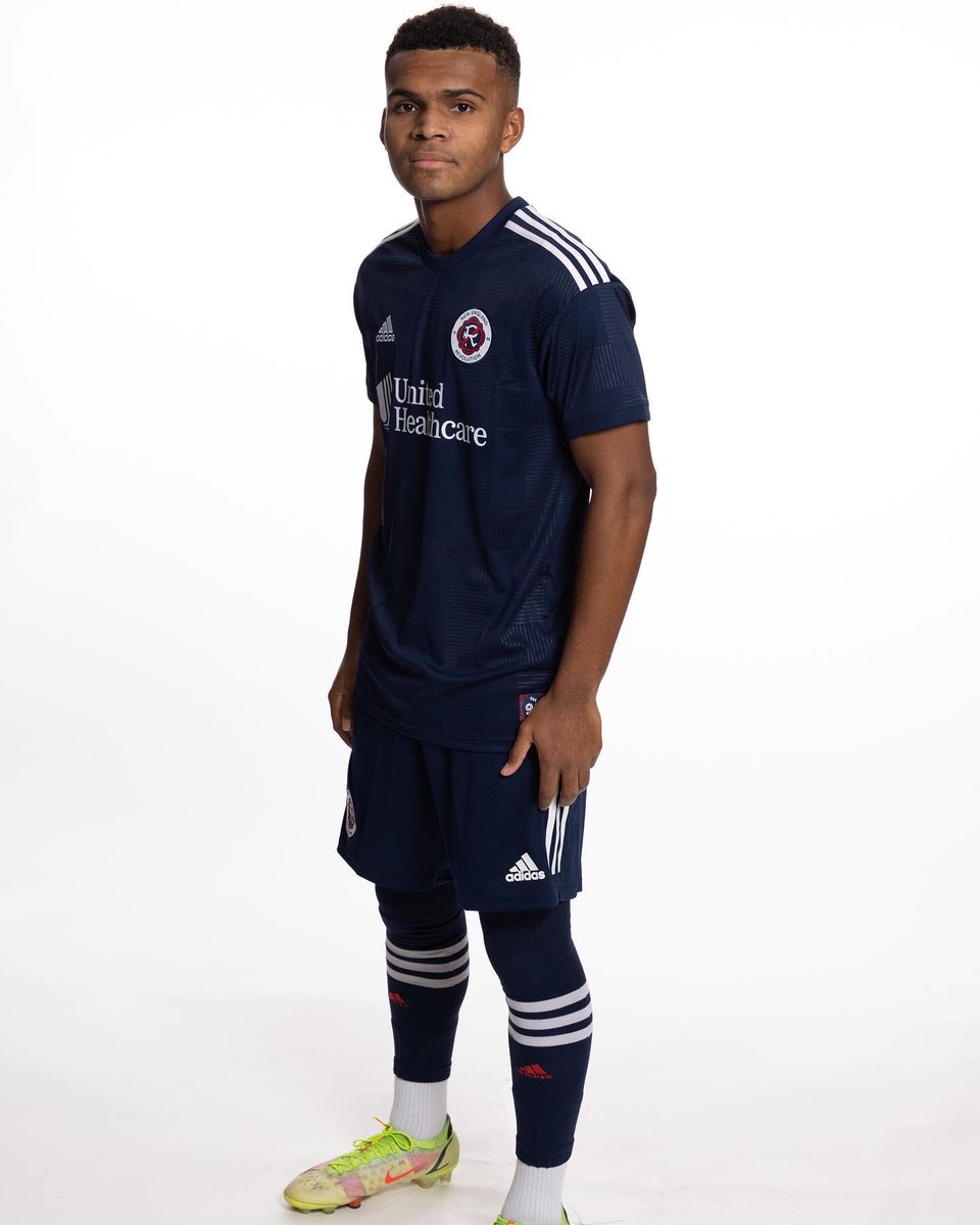 BryceFlowers10's tweet photo. Pre szn 🔵🔴 https://t.co/lqpN1eBztj