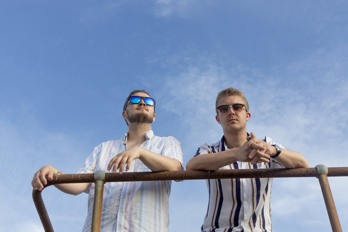 thetwoninefive's tweet photo. Gazing off towards the weekend! Who's excited to see us back? (Tumbleweed)

Photo: @abigail_elizabeth_photography

#2023 #music #band #gigs #guitar #bass #drums #keys https://t.co/AjJ4Hztdv6