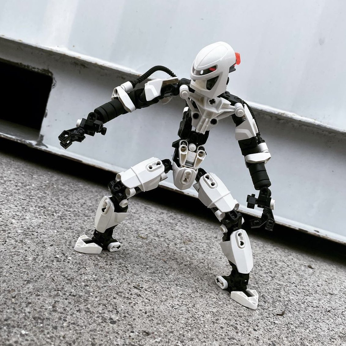 KyriiMocs's tweet photo. Kyrii • [Silicone base]
Warped Reflection collab on Instagram 
-
-
#lego #moc #bionicle #oc #technic #toa #afol #herofactory #legomoc #legobionicle #legooc #bioniclemoc #herofactorymoc #biogram #biovival #14b2020 #selfmoc https://t.co/Alh7jENEV2