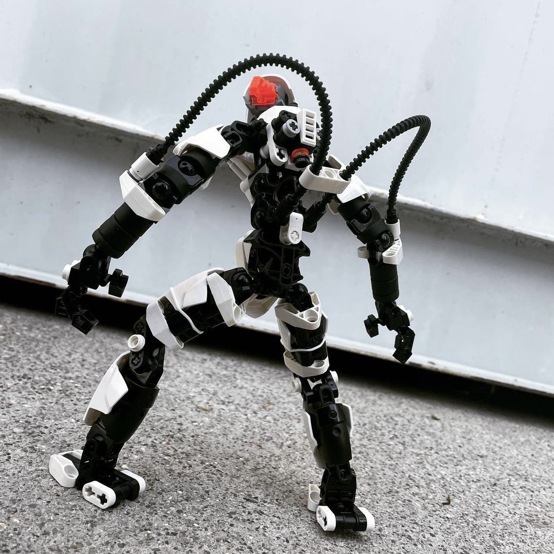 KyriiMocs's tweet photo. Kyrii • [Silicone base]
Warped Reflection collab on Instagram 
-
-
#lego #moc #bionicle #oc #technic #toa #afol #herofactory #legomoc #legobionicle #legooc #bioniclemoc #herofactorymoc #biogram #biovival #14b2020 #selfmoc https://t.co/Alh7jENEV2