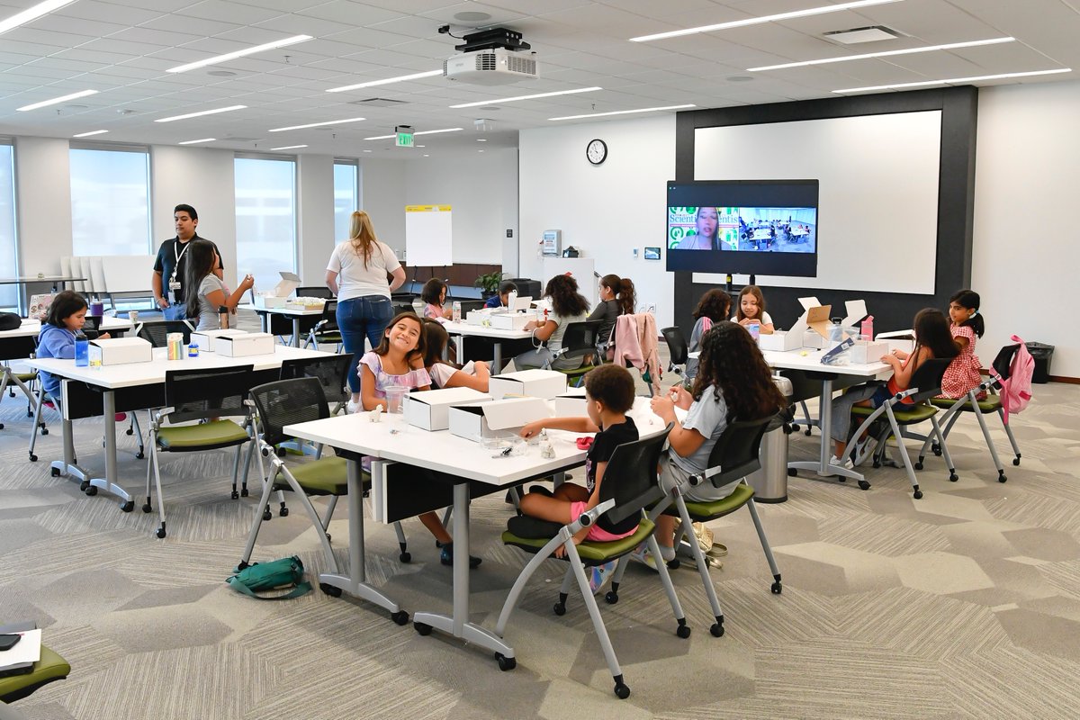 ProjScientist's tweet image. Project Scientist Teaching Institute&apos;s first workshop on gender and racially equitable STEAM teaching is on February 11th at @HamlineU! 

Learn more and register at psteachinginstitute.org.

#genderequity #racialequity #psteachinginstitute