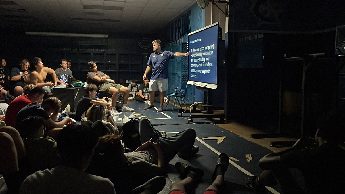 CHighFB's tweet photo. Today @DerekRuthardt brought the lesson about Confidence vs Cocky for our #LeadershipLunch as our ongoing Leadership Series continues this spring semester!
Unearned - Self Talk - Been There, Done That - Effort
Become a CONFIDENT team!
Composed under stress.
#LevelOfConfidence https://t.co/WSCQGse61U
