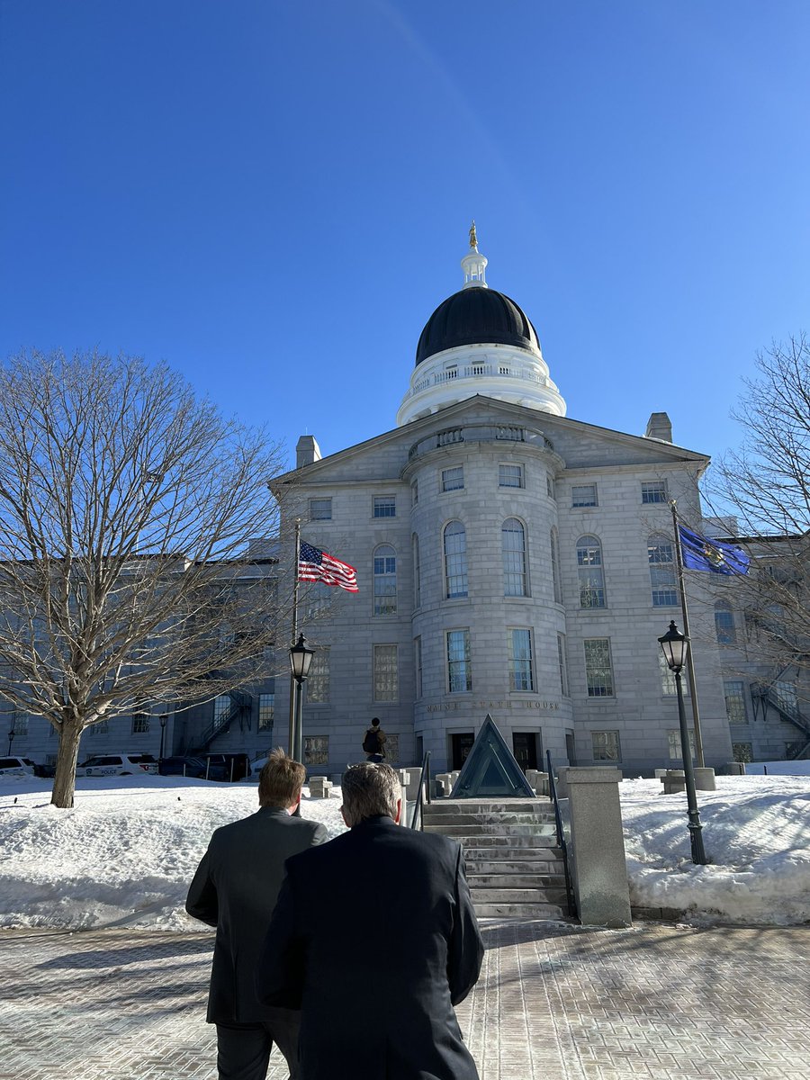 AaronTomarchio's tweet photo. @MileahKromer Mine yesterday!  Have to love state houses! https://t.co/5tjj13hjdY