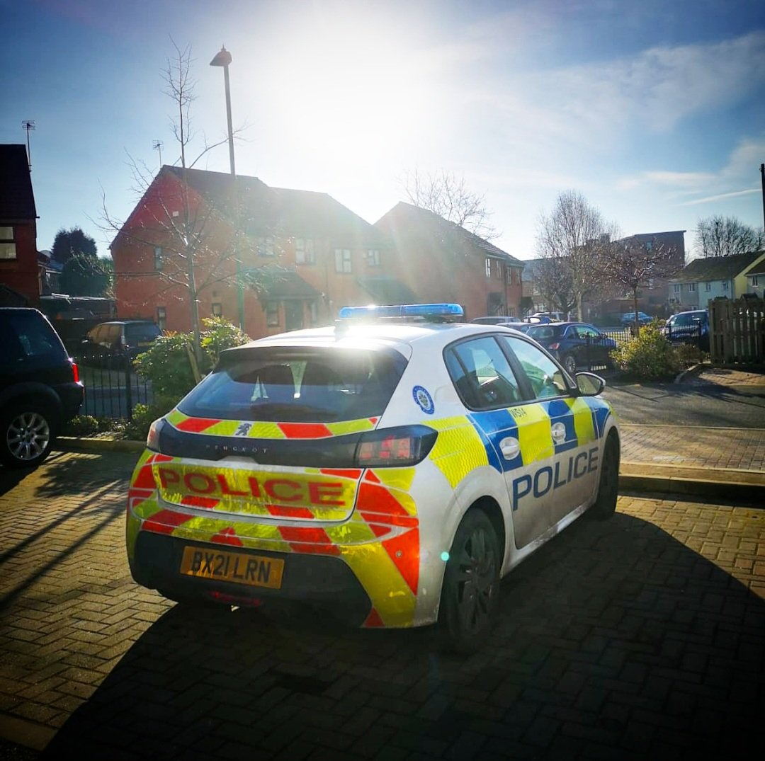 Some of the team carried out partnership visits with @walsallwhg today 🤝🏼 in #Brownhills and have followed up visits providing crime prevention advice and attending areas of reported crime &amp; antisocial behaviour. We regularly offer advice and refer victims to <a href="/TheWatchCSH/">thewatchCSH</a> 🔓👍🏼