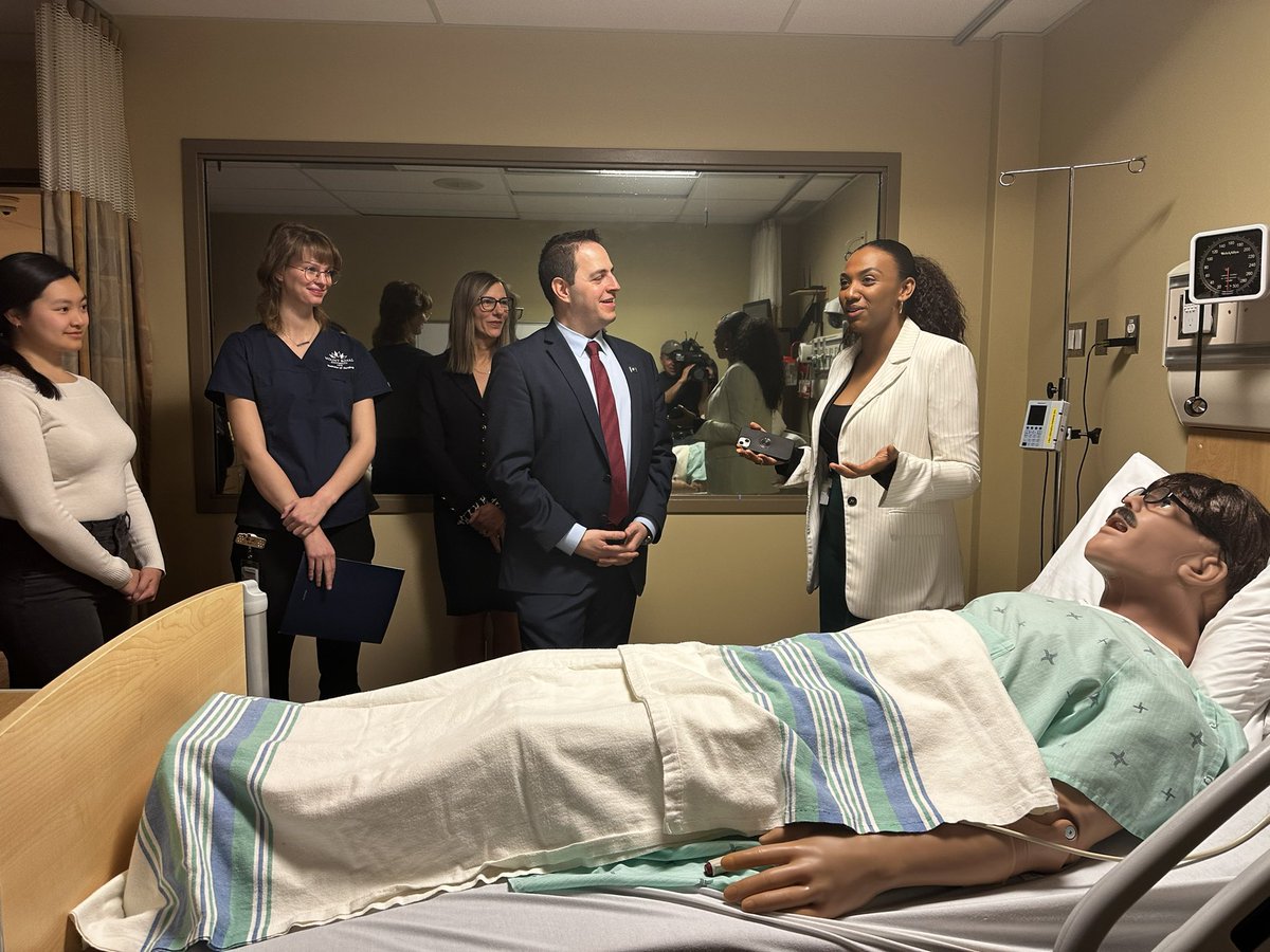 mxdabela's tweet photo. #AdvancedEducation Minister @demetriosnAB announced an additional $8.5 million in #funding for #nursingstudents as part of the #NewBeginningsBursary. 

#RTBNNews #SAITNewsfile #Alberta #CityofCalgary #SAIT #MRU #UofC #postsecondary #lowincome https://t.co/PyasYVCdnP