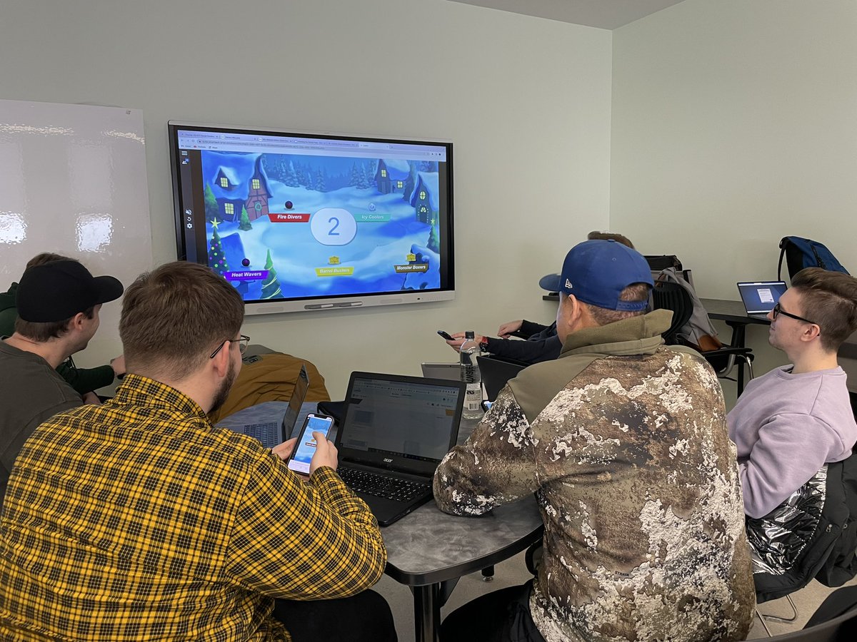 MatteoDiMuro's tweet photo. #ICT362 @SMART_Tech Lumio student  demo day @BU_Faculty_Ed https://t.co/tYbECwJyat