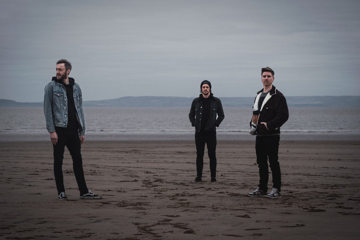 dirtycarrotrecs's tweet photo. 📣 We have news!! 

We are very excited to announce the signing of Welsh post rock trio @AaronsonCentral to our label!

We've been fans of Aaronson since their debut EP in 2020 so we are of  course ecstatic!

More to follow soon...🥕🥕 https://t.co/un51BCFvZ4