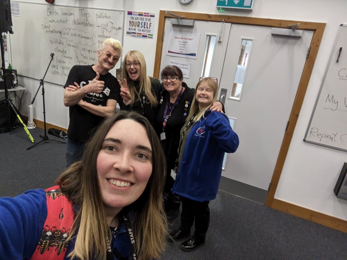 Mrs Derbyshire tweet media