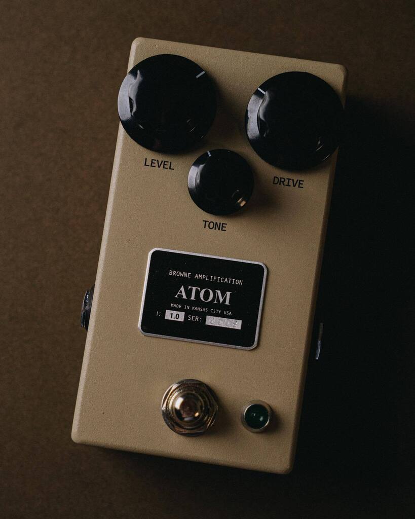 JacksonBrooksby's tweet photo. You probably already know what it sounds like, but that doesn’t make it any less awesome 🤩 @browneamplification 
.
.
.

#guitarist #guitar #cleantone #knowyourtone #guitarra #gottone #reverb #guitartone #guitaristsofinstagram #browneamplification #ov… https://t.co/0NP3YFU8Ua https://t.co/O7ssfwNm6r