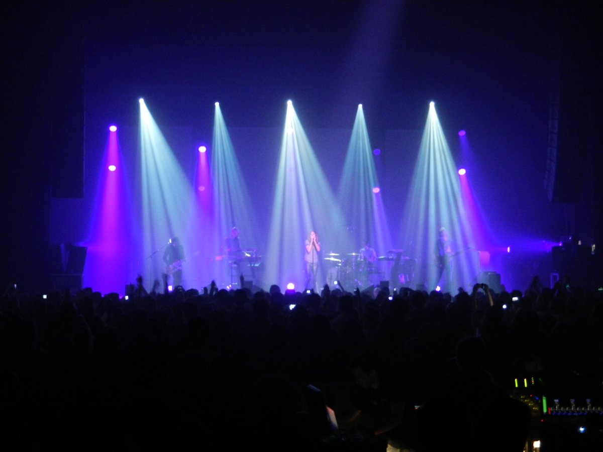 BESTAGEsprl's tweet photo. [ Archives ]

L'accueil de Zazie aux Halles de Schaerbeek le 27 mai 2011

#Arto #FullProductions #Zazie #accueiltechnique #roadies https://t.co/j8ZOEvSUse