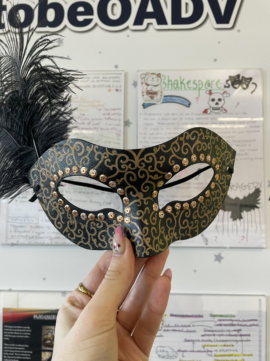 There is nothing like the students that go the extra mile! Last week, one of my Y9 students presented me with this work of art that she had hand-crafted for the The Capulet Ball in Romeo and Juliet. 🎭 

How amazing is this? @oasisdonvalley #proudtobeOADV
