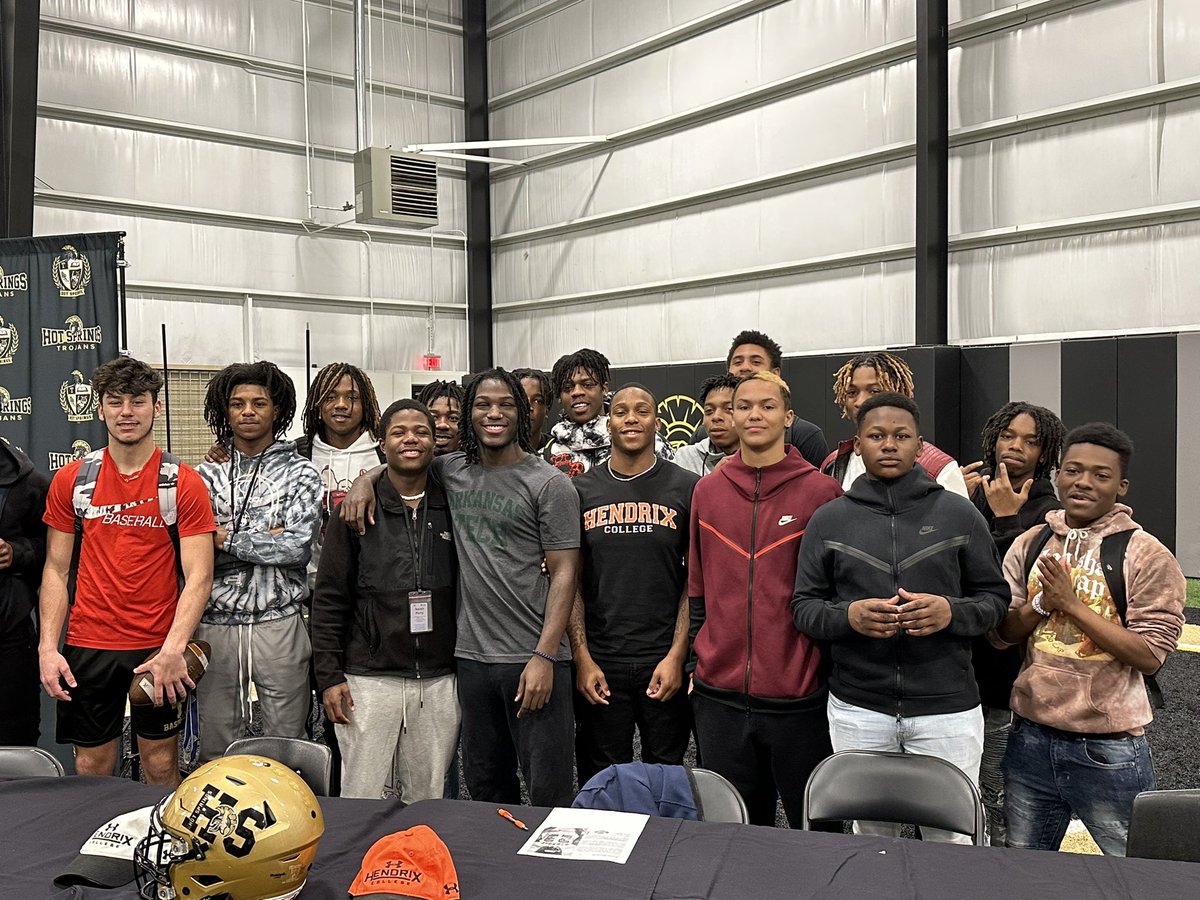 Today we honored 2 of our guys who not only signed to play football at the next level, but also will be getting to continue their education. Congrats and we look forward to watch you become successful young men! #DominaTe #BuilTDifferenT