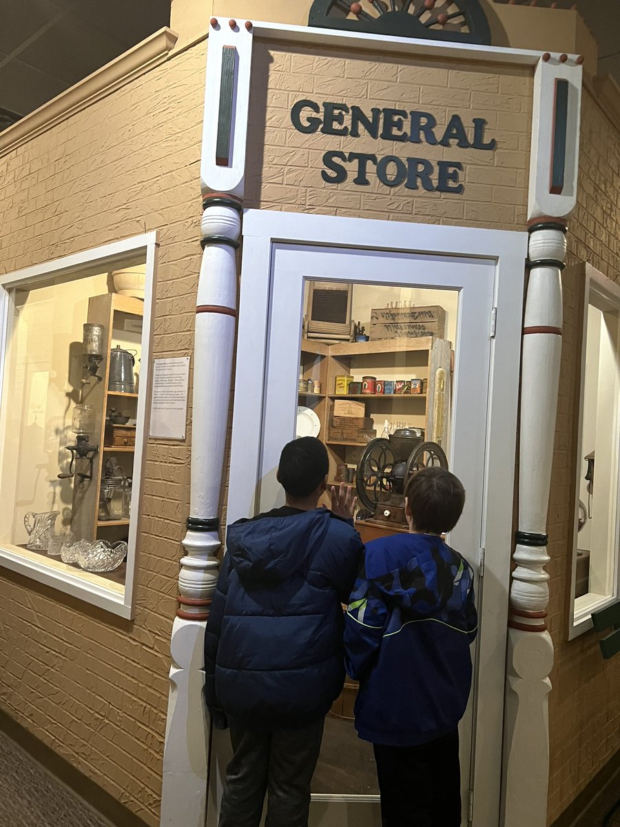 AVID_Travis's tweet photo. Great day of learning π and growingπ at the Sophienburg Museum with our 3rd grade Gifted and Talented scholars π #GTrockstars #HistoryMatters #HistoryDetectives @SanMarcosCISD @Travis_SMCISD @SmcisdGT @SMCISD_AVID https://t.co/QqiyqxXThX