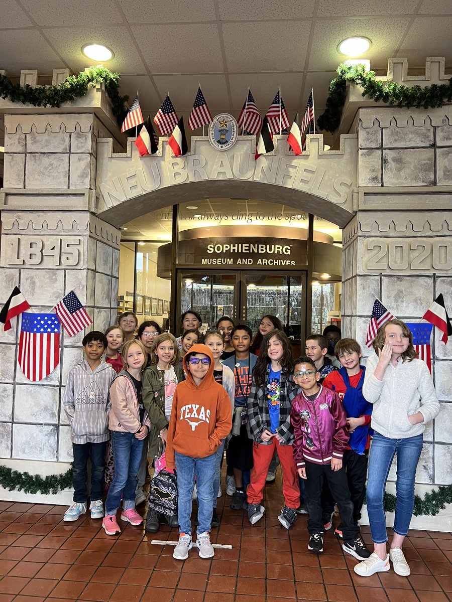 AVID_Travis's tweet photo. Great day of learning π and growingπ at the Sophienburg Museum with our 3rd grade Gifted and Talented scholars π #GTrockstars #HistoryMatters #HistoryDetectives @SanMarcosCISD @Travis_SMCISD @SmcisdGT @SMCISD_AVID https://t.co/QqiyqxXThX