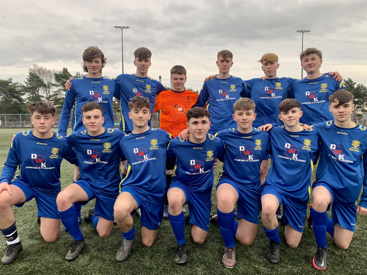 The #BAYA competed today in a friendly fixture against Belfast Met at UUJ. With a brace of goals from Conor C and commanding GK performance from Ben M the team won 2-1. 🔵🟡🙌 @belfasthighsch1 @BHS__Sport