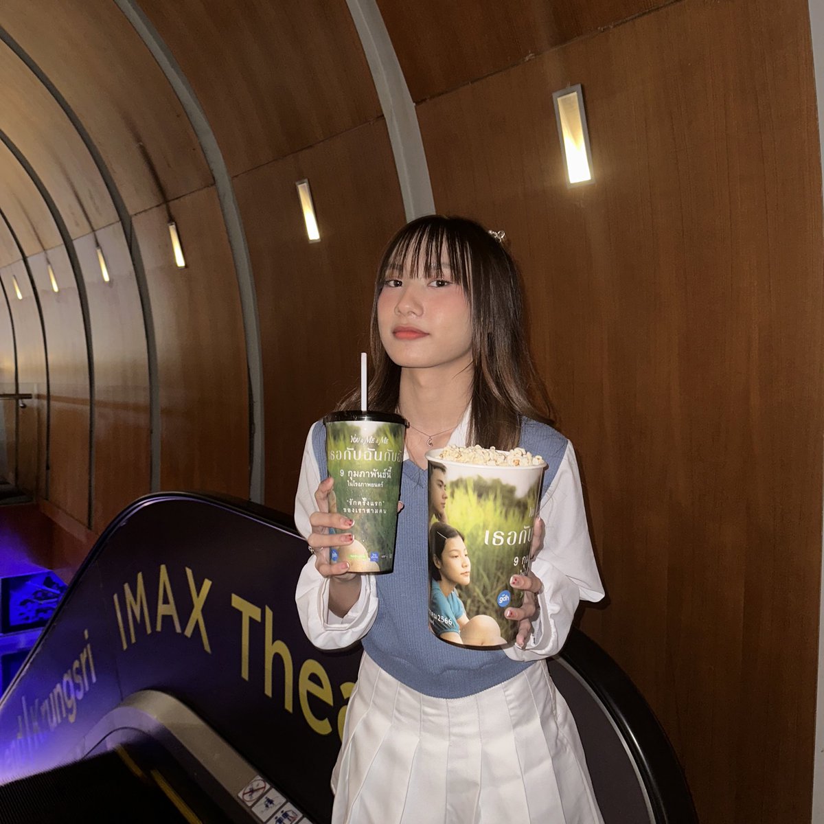sasaphint's tweet photo. แฮรี่พอตเตอร์ในโรงหนัง IMAX คือที่สุด!🪄🔮❤️ป๊อปคอร์นก็อย่อยย เพลินมาก🍿🥤 รู้ตัวอีกทีหมดถังซะละะ555555
#HarryPotterandtheOrderofthePhoenix #IMAX2D #majorluvver #อยากดูหนังนึกถึงเมเจอร์  #MajorCineplex    #PopcornMajor
#ดูหนังสุดคุ้ม #ไปดูหนังไปเมเจอร์ #อยากดูหนังนึกถึงเมเจอร์ https://t.co/I3fdL2KM7F