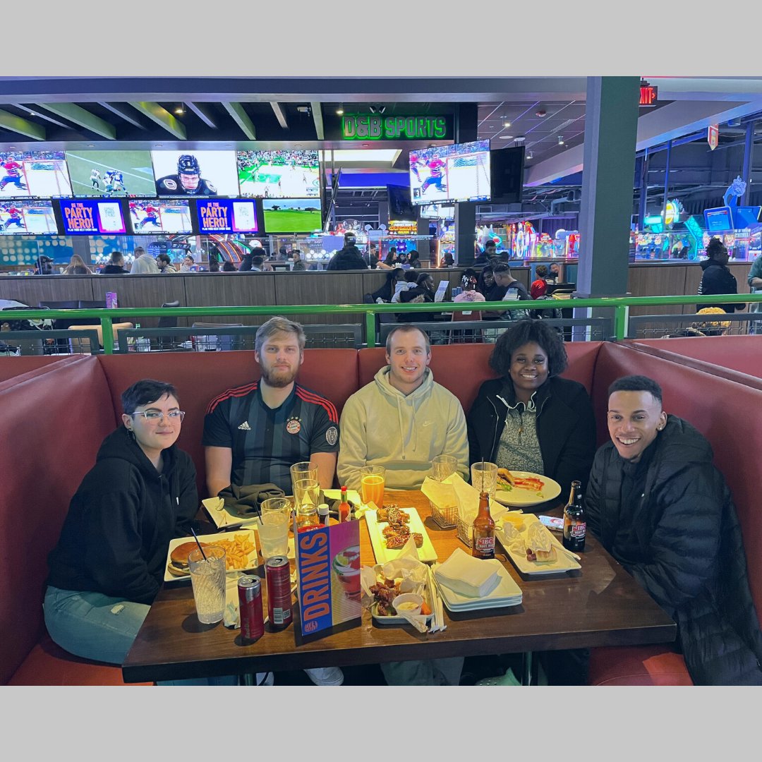 Breaking bread and building bonds! Nothing like a team dinner to strengthen relationships and build an even better work culture. 

#teamgoals #dinnerwithemployees #Shelton #CT #Yesterday #SapphireTeam #MarketingFirm #WorkFamily #HappyEmployees