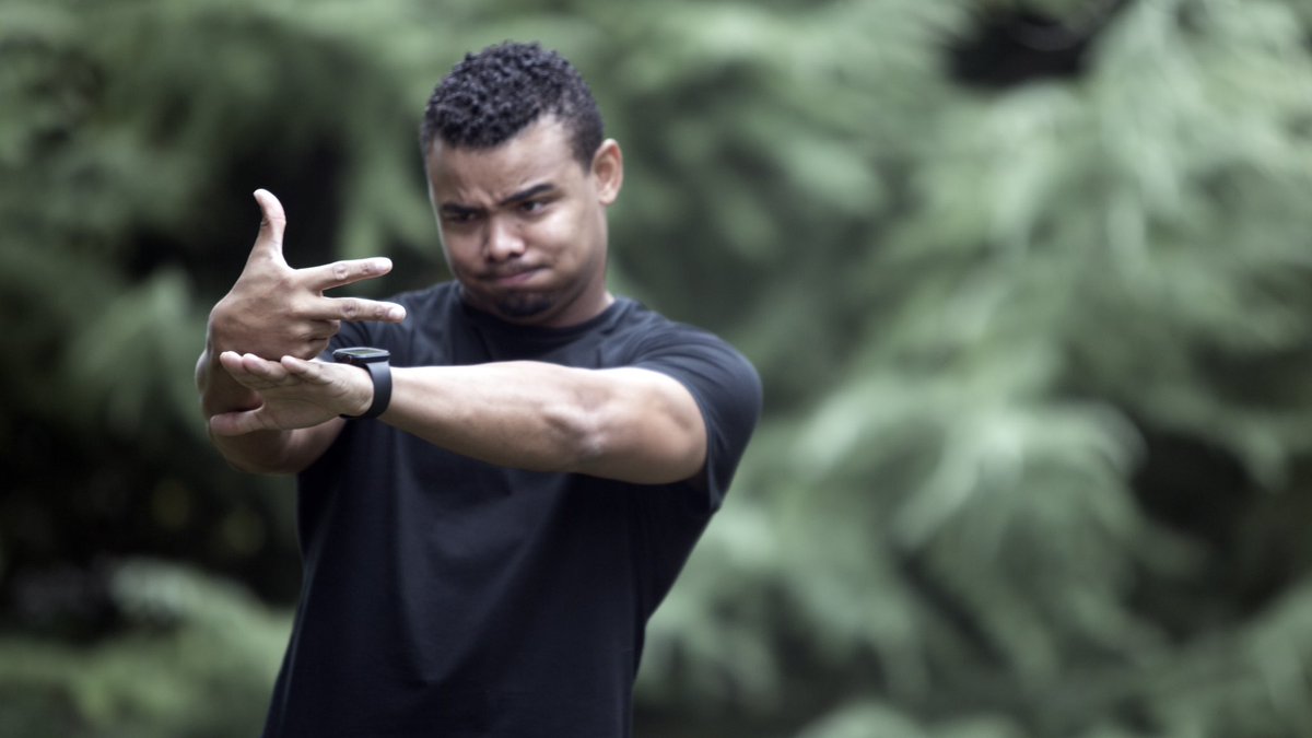MotionLightLab's tweet photo. (1/5) In honor of Black History Month, we are spotlighting some of our Black Deaf artists. Justin Perez is a storyteller in one of our storybook apps, Eat Your Veggies, a tale that teaches children why it is important to eat their vegetables. https://t.co/vlkJG5hCT8